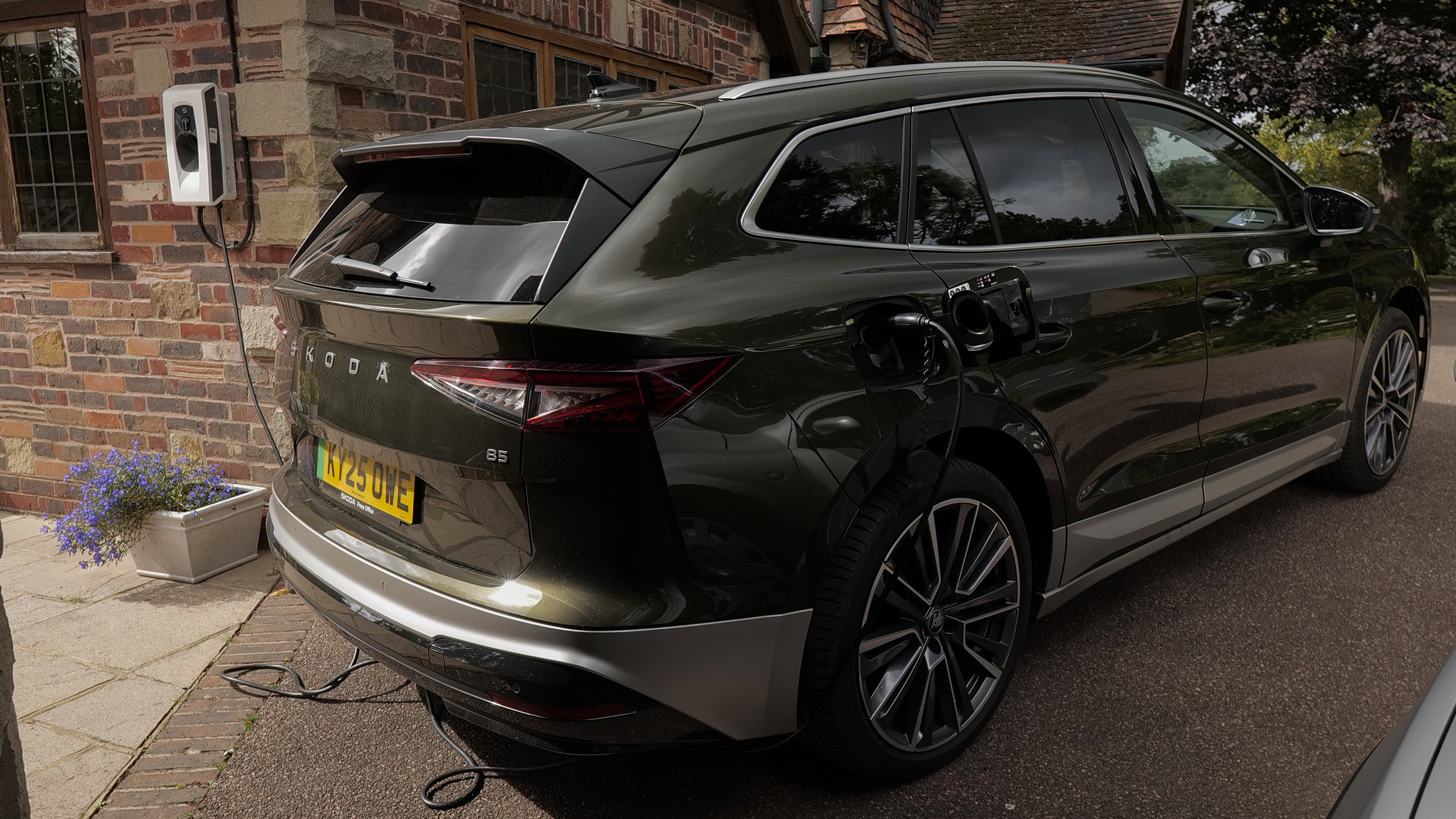 SKODA ENYAQ ESTATE 140kW 60 SE L 61kWh 5dr Auto